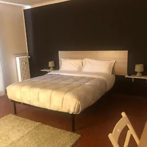 Guest house Myroom Sui Portici, Bologna
